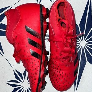 Youth Boys Soccer Cleats Adidas Predator Red Very Good Condition